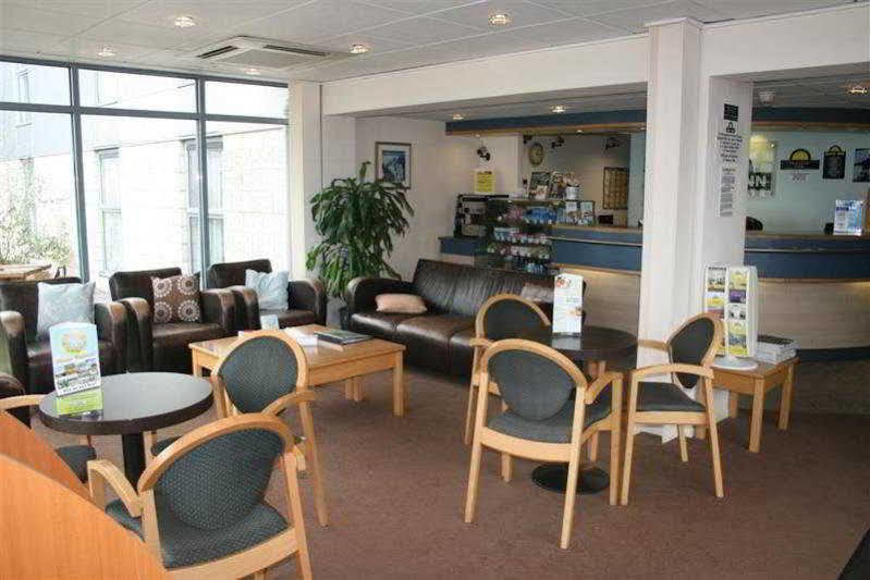 Days Inn By Wyndham London Stansted Airport Birchanger Exterior photo