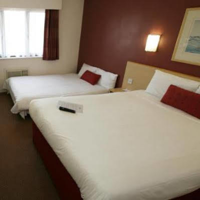 Days Inn By Wyndham London Stansted Airport Birchanger Exterior photo
